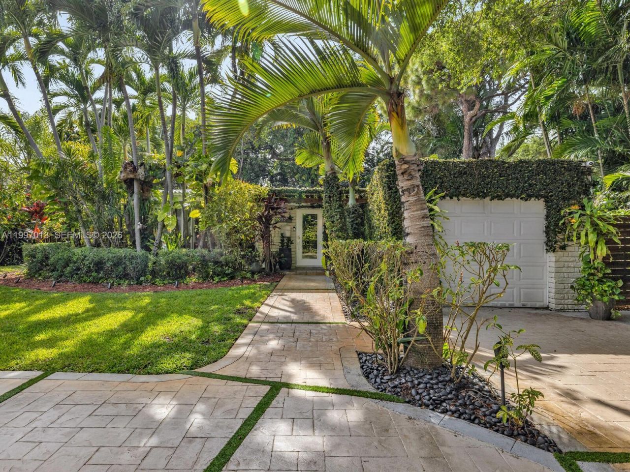 11932 NE 8th Avenue, Biscayne Park, FL 33161 Photo