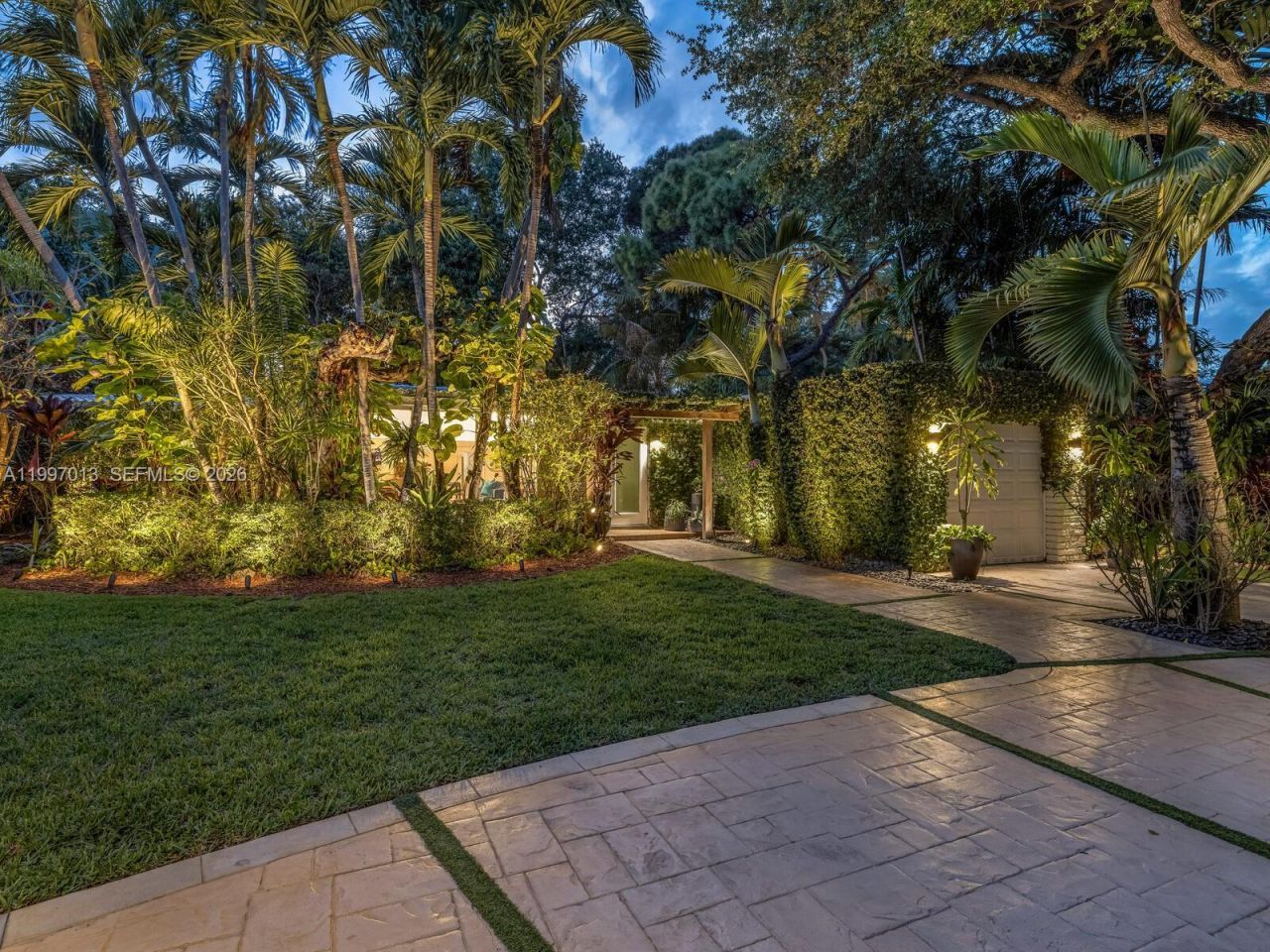 11932 NE 8th Avenue, Biscayne Park, FL 33161 Photo