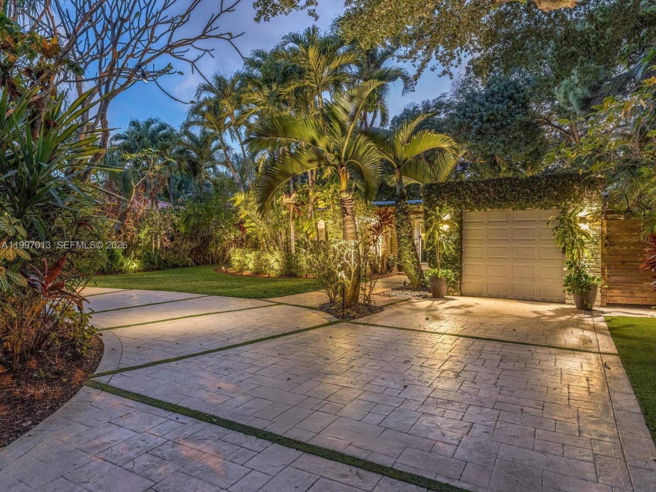 11932 NE 8th Avenue, Biscayne Park, FL 33161 Photo