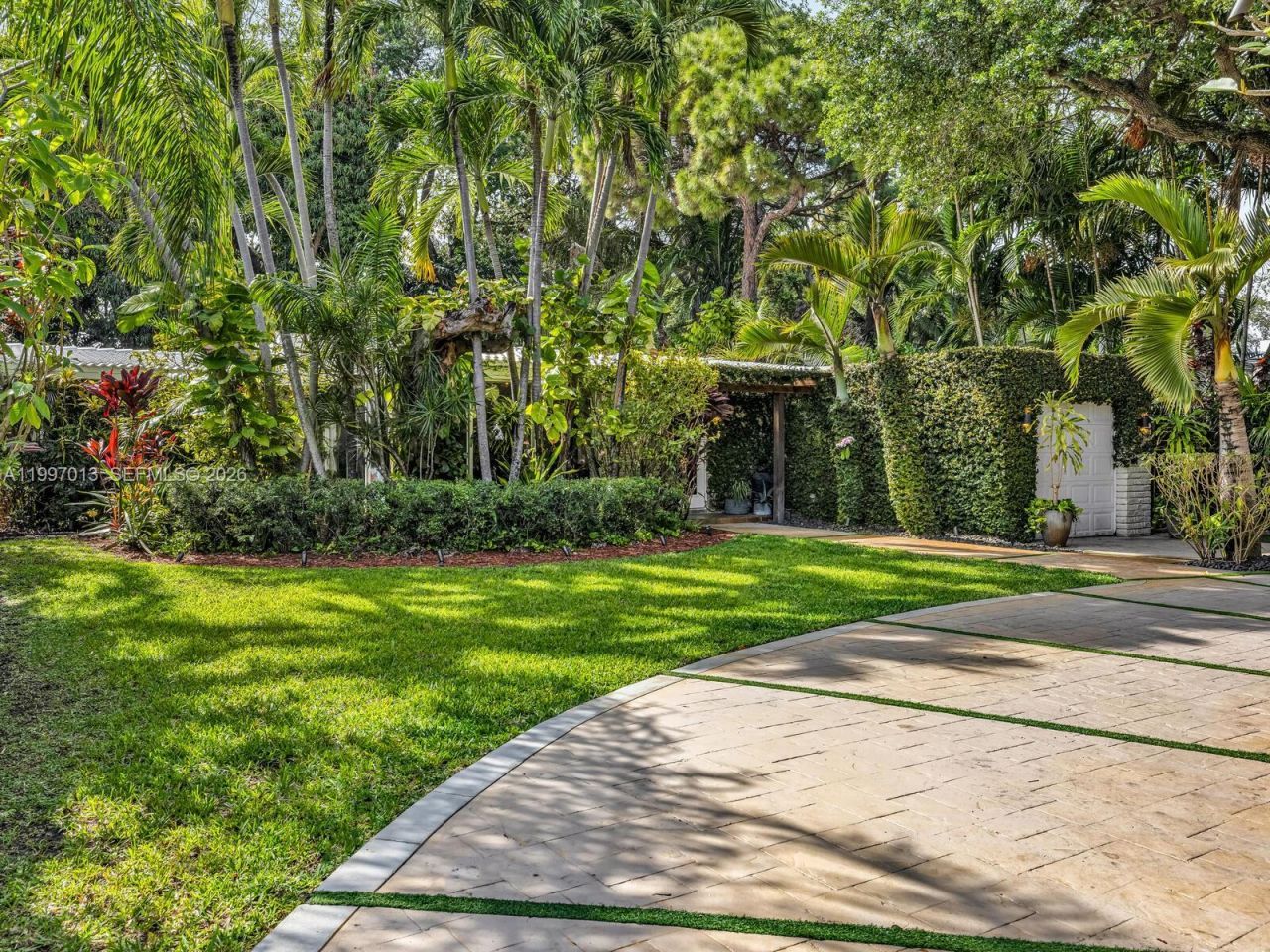 11932 NE 8th Avenue, Biscayne Park, FL 33161 Photo