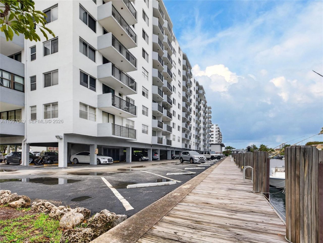 3703 NE 166th St , Unit 302, North Miami Beach, FL 33160 Photo