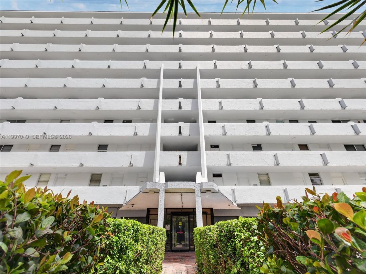 3703 NE 166th St , Unit 302, North Miami Beach, FL 33160 Photo