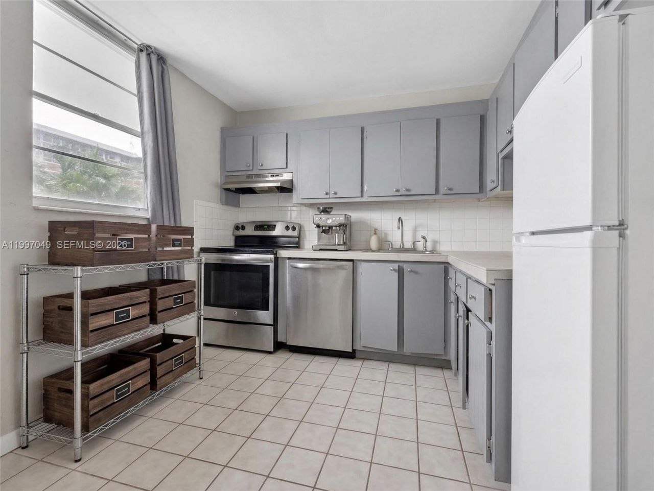 3703 NE 166th St , Unit 302, North Miami Beach, FL 33160 Photo