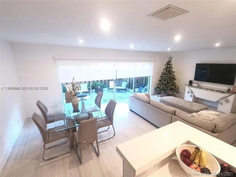 8243 NW 8th Ct , Unit 1, Plantation, FL 33324 Photo