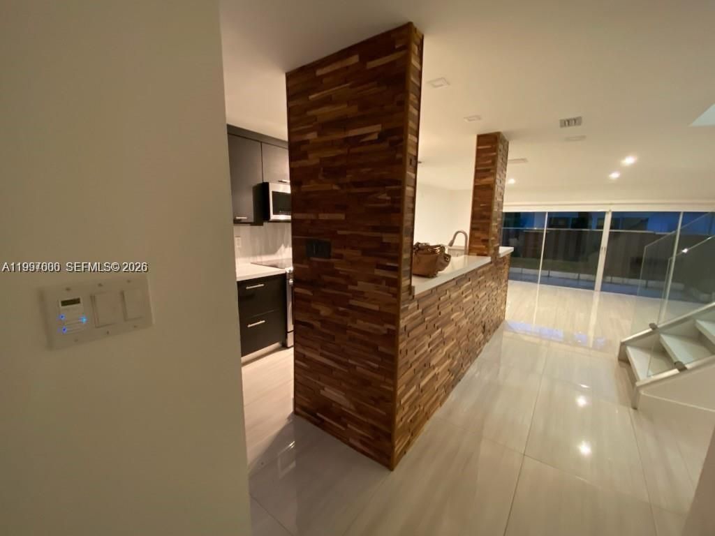 8243 NW 8th Ct , Unit 1, Plantation, FL 33324 Photo