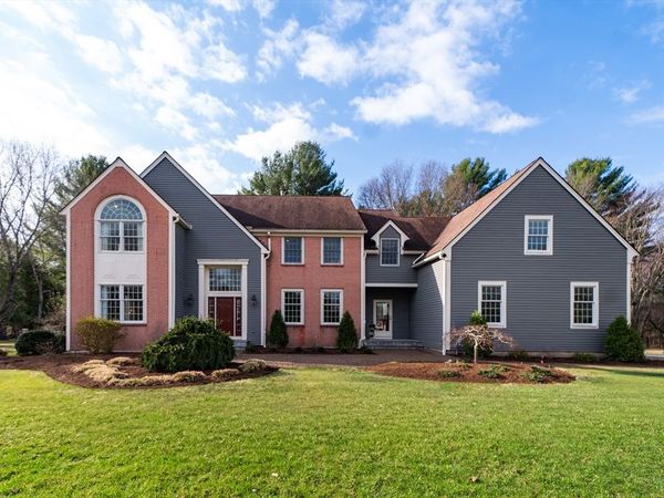 19 Haven Rd., Medfield, MA 02052