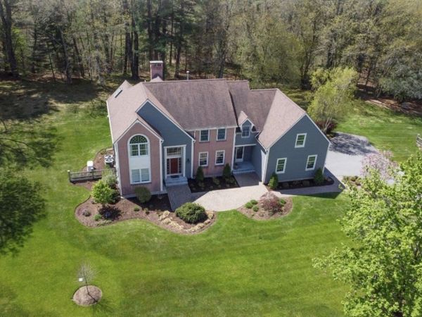 19 Haven Rd., Medfield, MA 02052