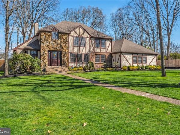 6 EDELWEISS LANE, VOORHEES, NJ 08043