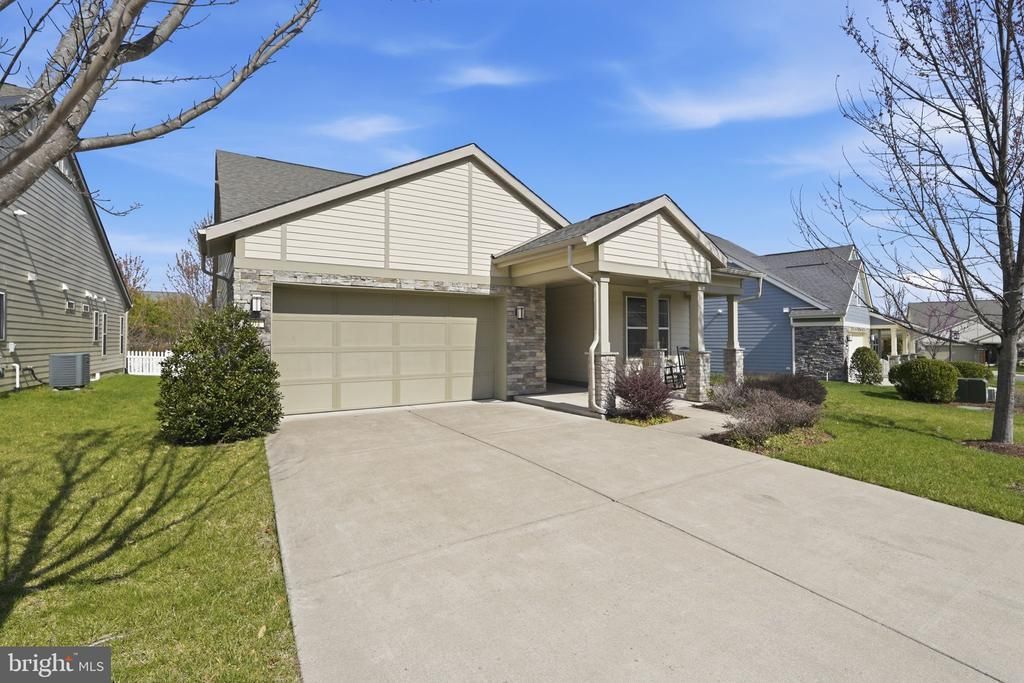 104 Grosbeak Court, Lake Frederick, VA 22630 Main Photo