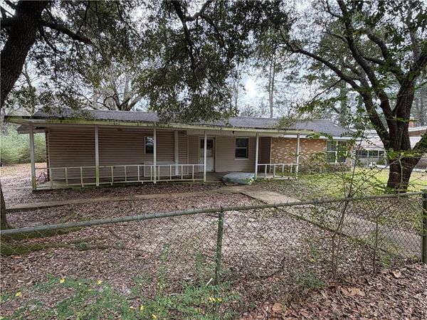 3006 MARTIN Lane, Pineville, LA 71360
