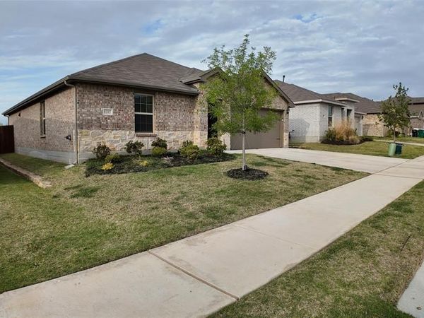 1215 Rustic View Drive, Denton, TX 76207