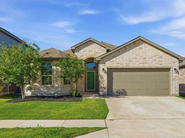 733 Wilmott Terrace, Fort Worth, TX 76247