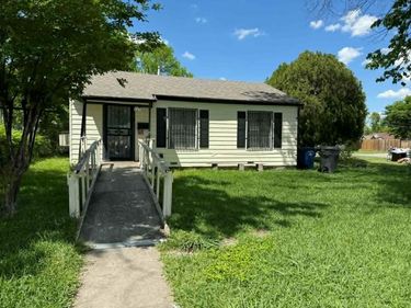 2671 Moffatt Avenue, Dallas, TX 75216