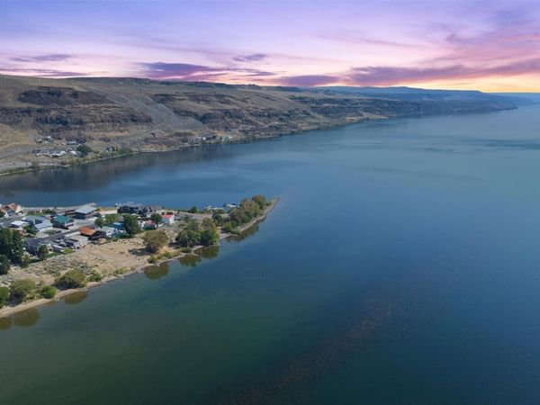 670 SW Section Avenue , Quincy, WA 98848