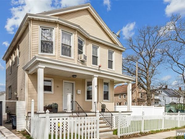 21 Ellington Street, EAST ORANGE, NJ 07017