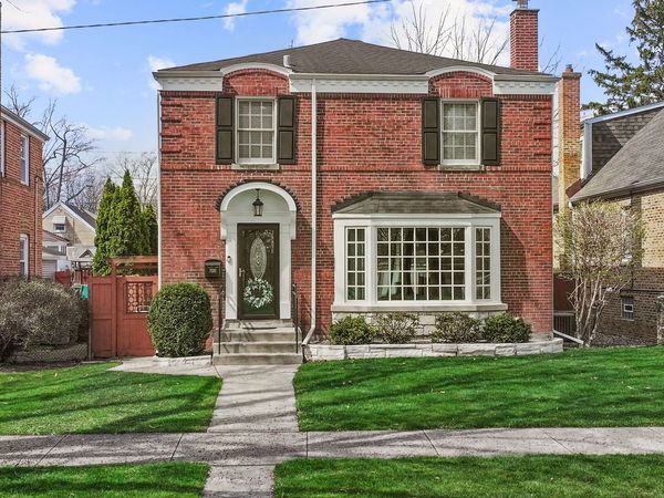 7110 N Odell Avenue N, Chicago, IL 60631