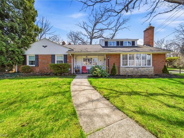 25301 Wolf Road, Bay Village, OH 44140