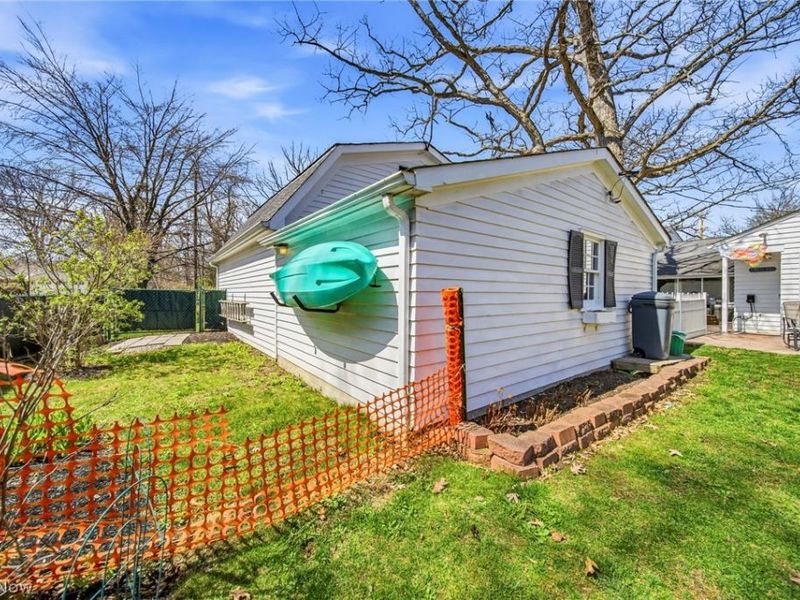 25301 Wolf Road, Bay Village, OH 44140 Photo 33