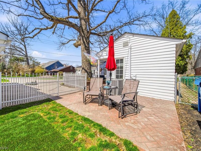 25301 Wolf Road, Bay Village, OH 44140 Photo 34