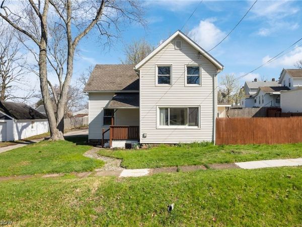 425 Myrtle Avenue , Cuyahoga Falls, OH 44221