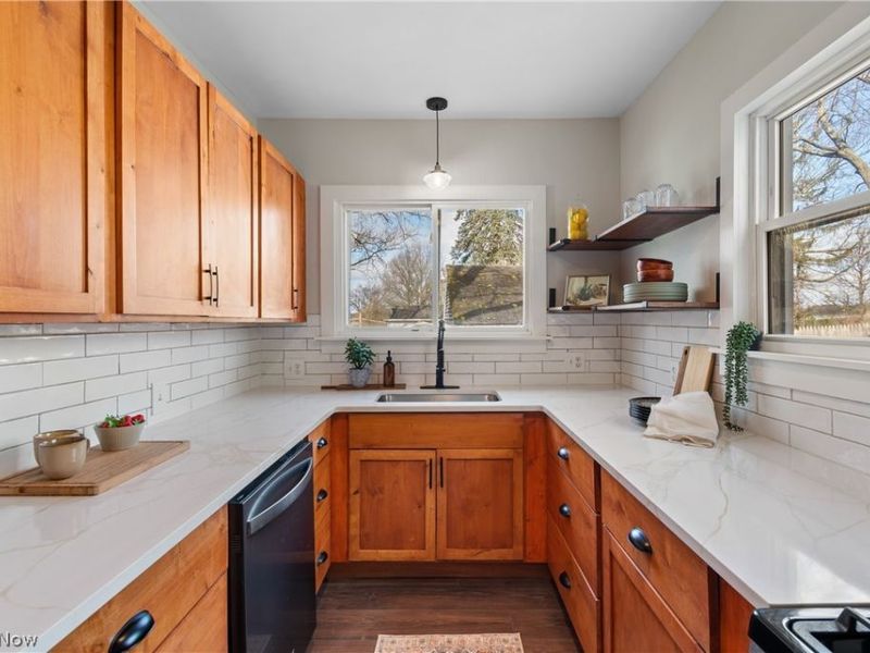 425 Myrtle Avenue , Cuyahoga Falls, OH 44221 Photo 8