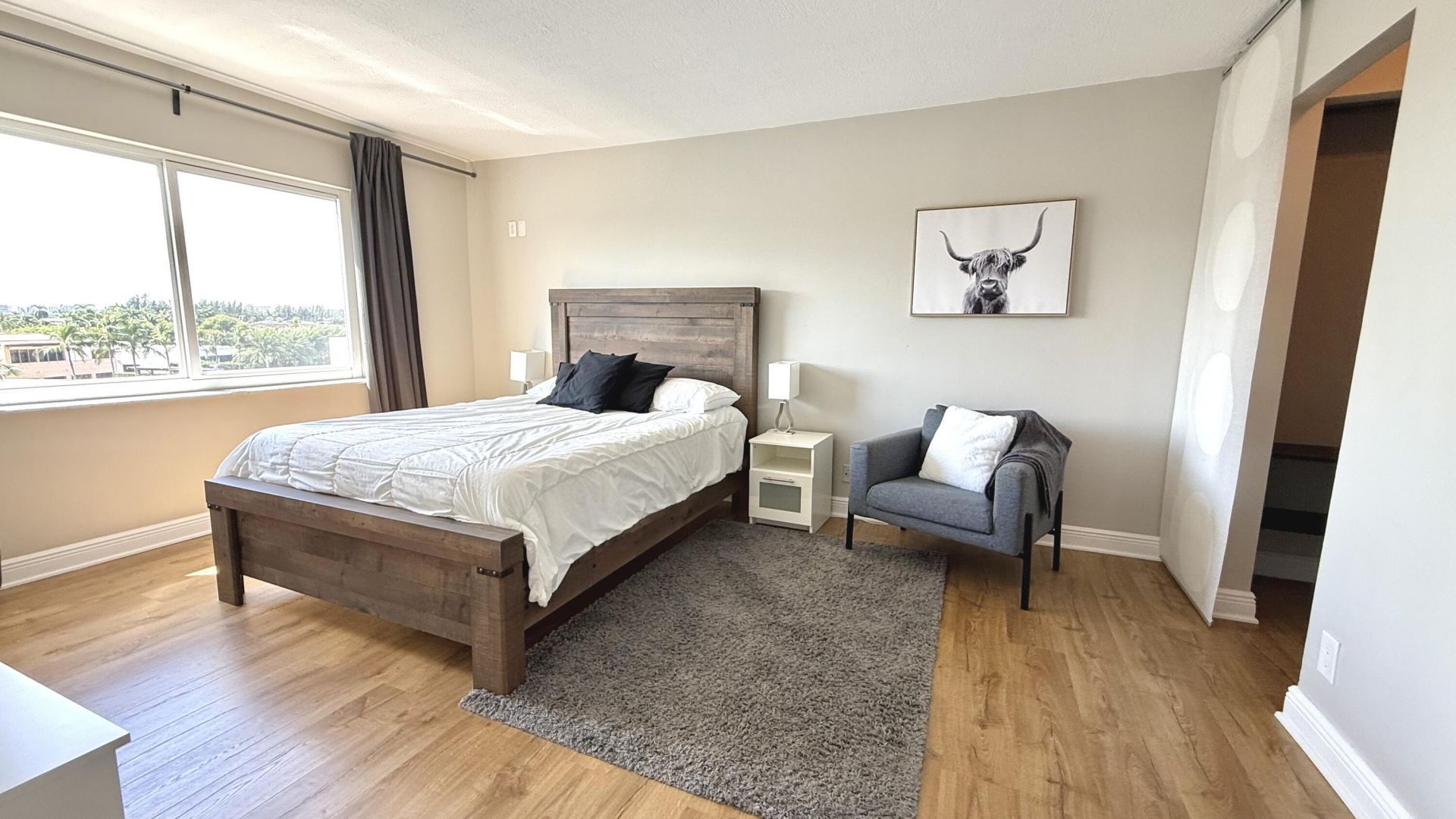 401 Golden Isles Drive, Unit 409, Hallandale Beach, FL 33009 Photo