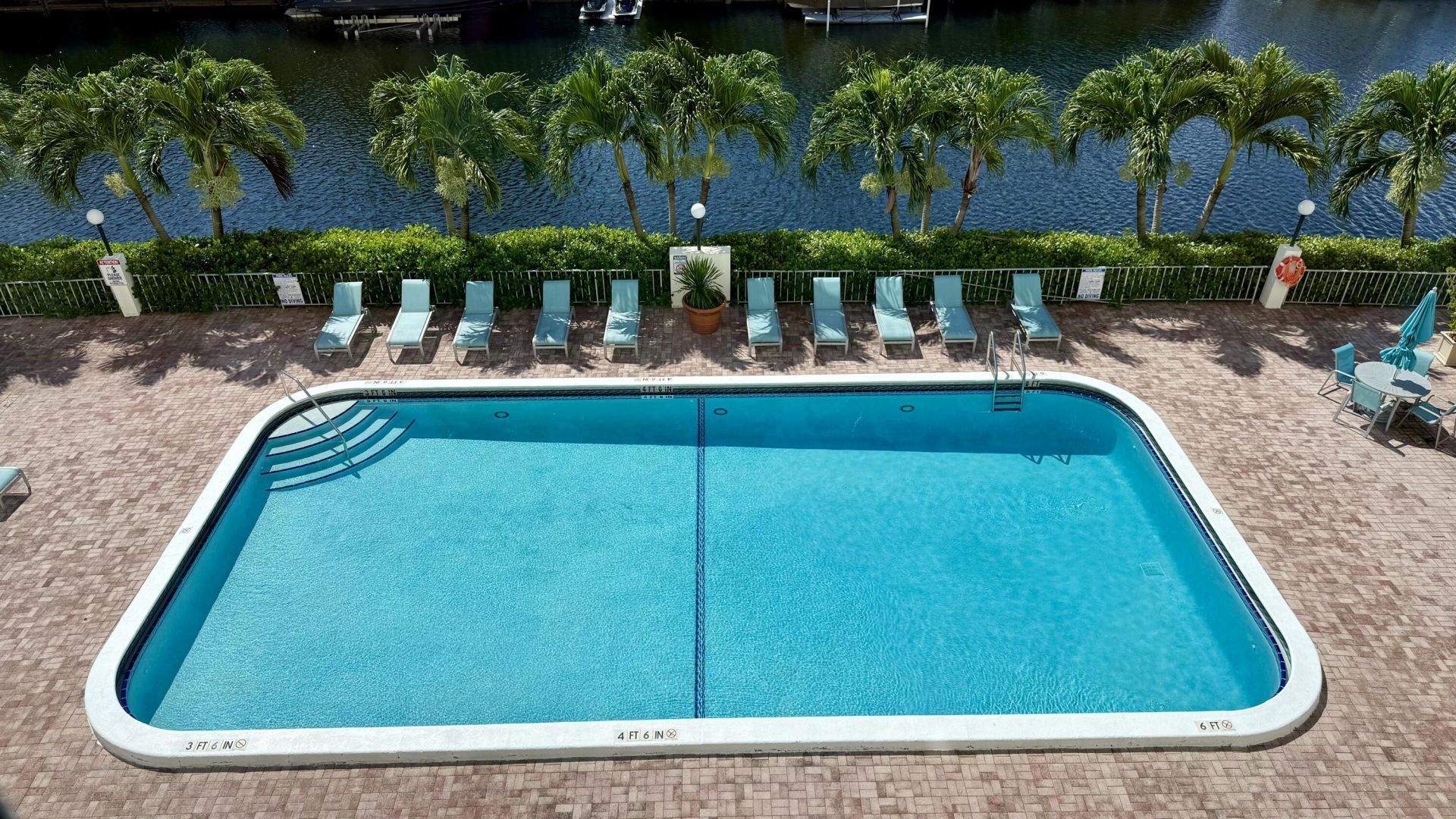 401 Golden Isles Drive, Unit 409, Hallandale Beach, FL 33009 Photo