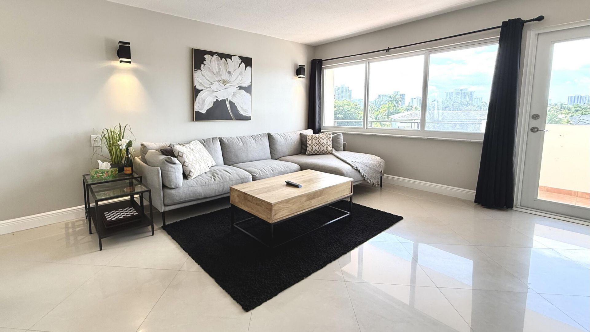 401 Golden Isles Drive, Unit 409, Hallandale Beach, FL 33009 Photo