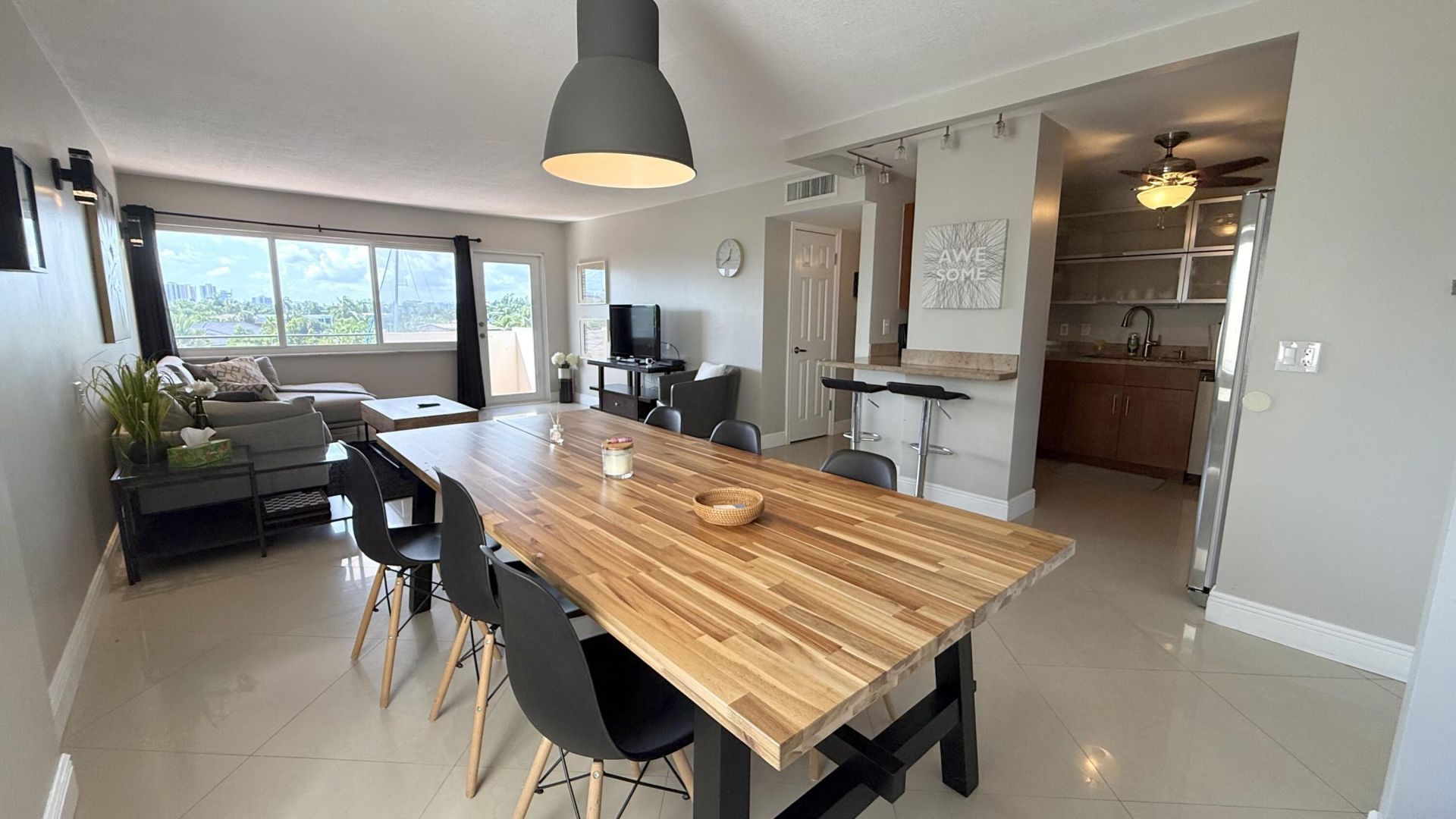 401 Golden Isles Drive, Unit 409, Hallandale Beach, FL 33009 Photo