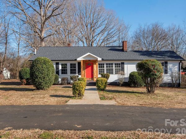 509 Eastside Drive , Statesville, NC 28625