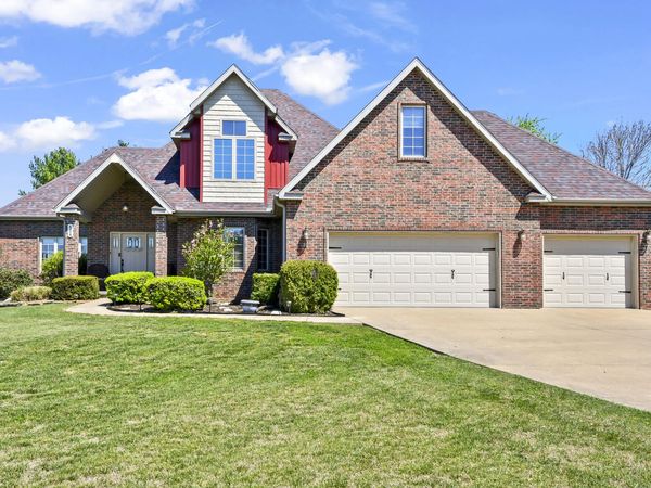 524 Quail Run Street, Rogersville, MO 65742