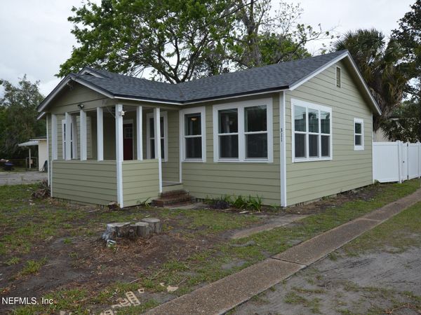 311 CHESTNUT Drive, Jacksonville, FL 32208