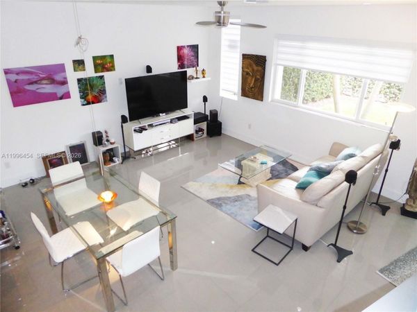 1045 NE 18th Ave , Unit 102, Fort Lauderdale, FL 33304