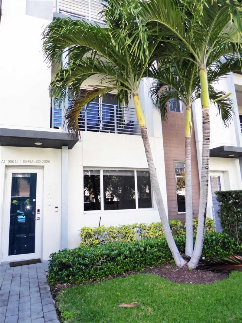 1045 NE 18th Ave , Unit 102, Fort Lauderdale, FL 33304 Photo