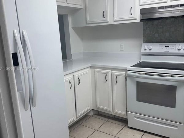 9410 Live Oak Pl, Unit 205, Davie, FL 33324