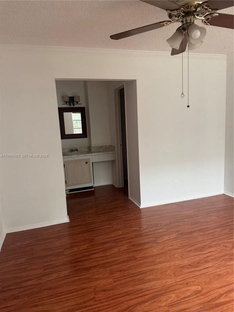 9410 Live Oak Pl , Unit 205, Davie, FL 33324 Photo