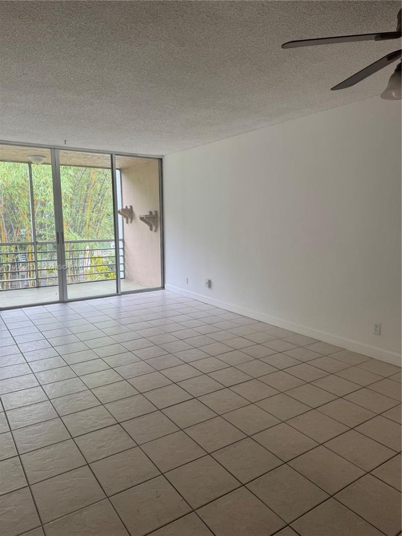 9410 Live Oak Pl , Unit 205, Davie, FL 33324 Photo