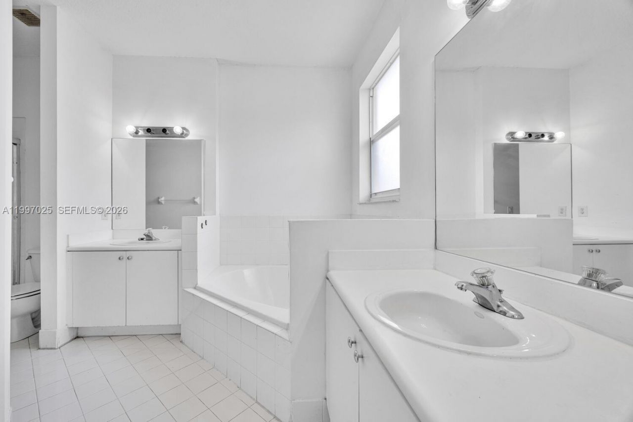 12864 SW 133rd Ter , Unit -, Miami, FL 33186 Photo