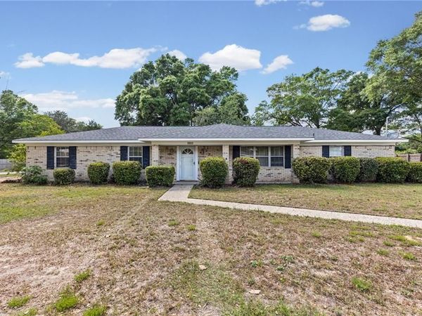 5551 Darring Street, Satsuma, AL 36572