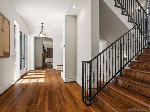 1631 Mimulus Way, La Jolla, CA 92037