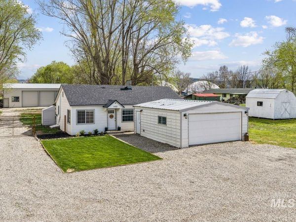 948 S Mill Road, Emmett, ID 83617