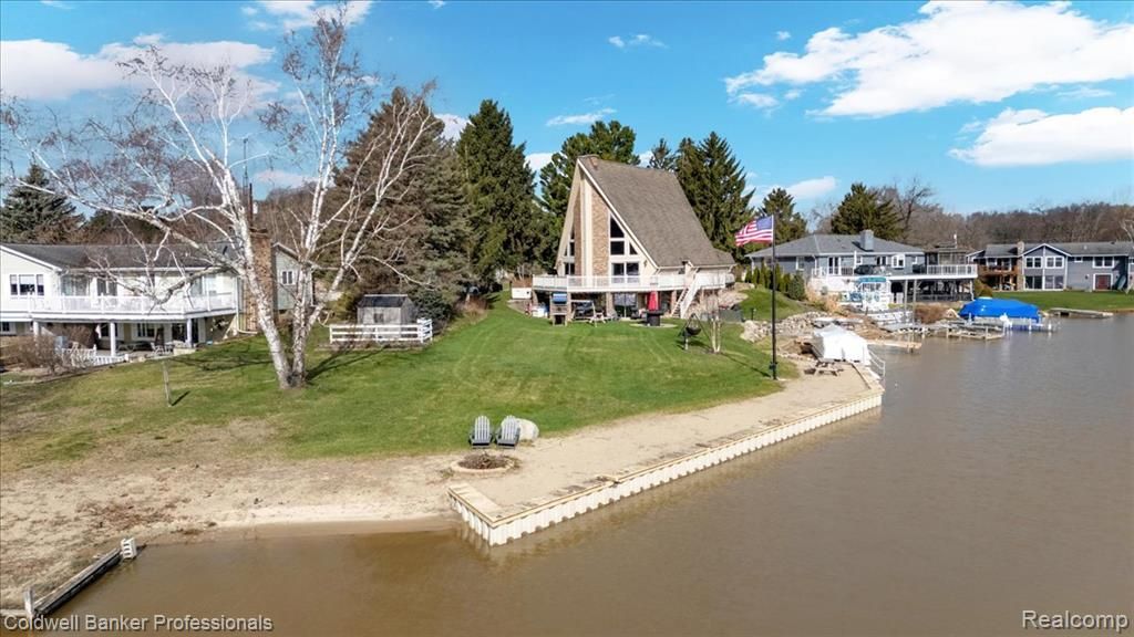 2879 Sunset Circle , Elba Township, MI 48455 Main Photo