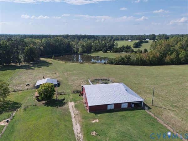 4943 Grandy Road , Brodnax, VA 23920