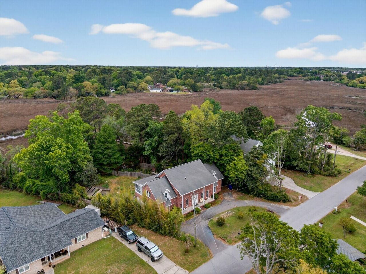 2042 Marshland Drive Photo 12