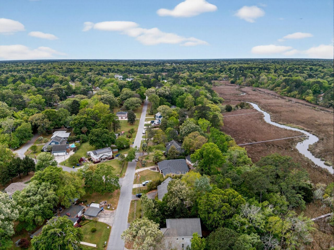 2042 Marshland Drive Photo 5