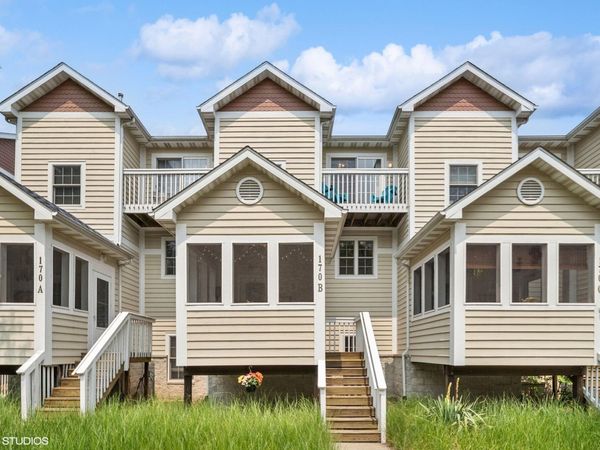 170 Lake Shore Drive, Unit B, Michigan City, IN 46360