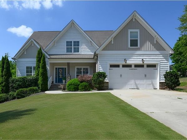 5609 Crooked Oak Drive, Summerfield, NC 27358