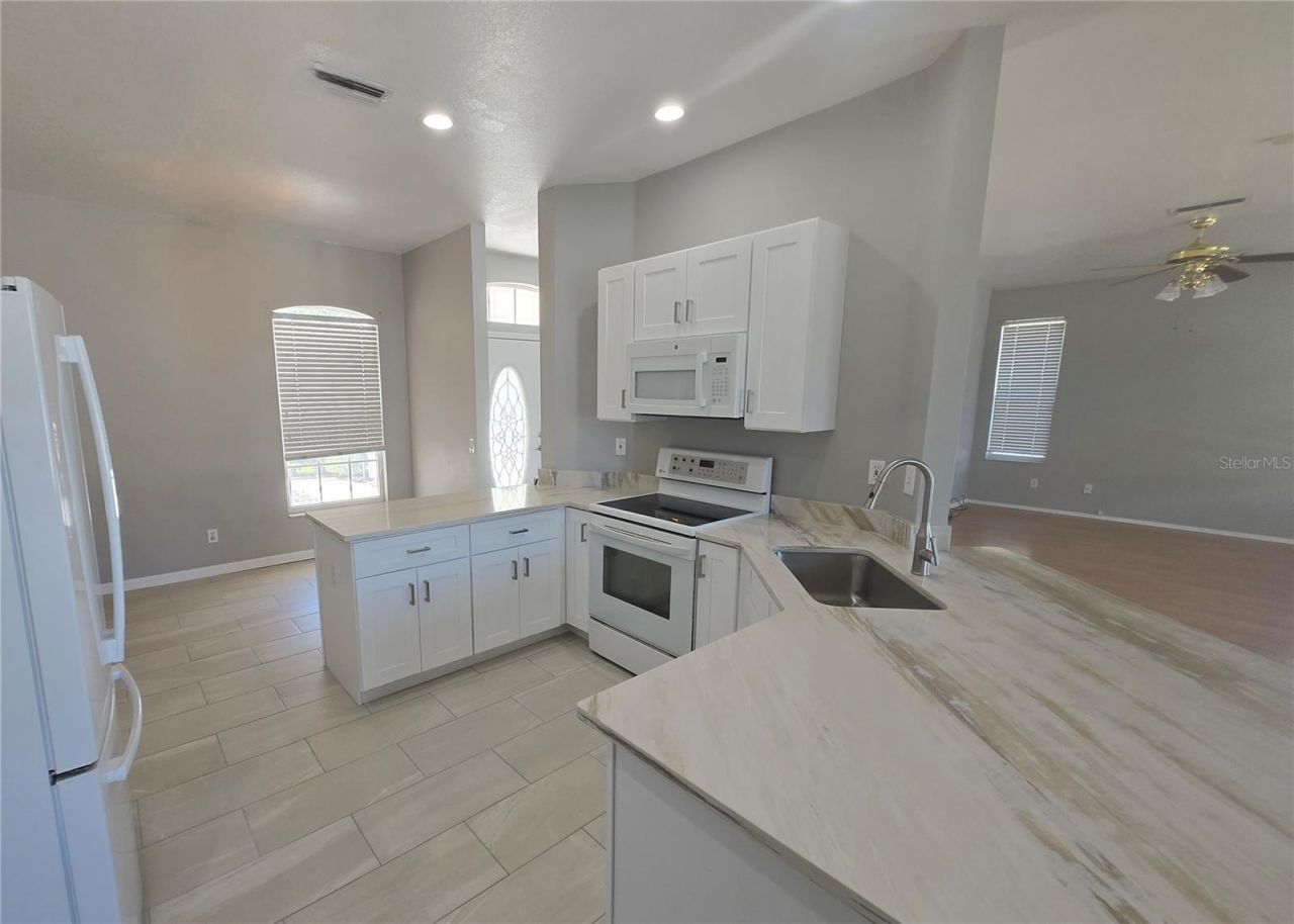 4211 2nd Avenue E, Bradenton, FL 34208 Photo