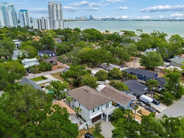 3007 W BAY COURT AVENUE, TAMPA, FL 33611