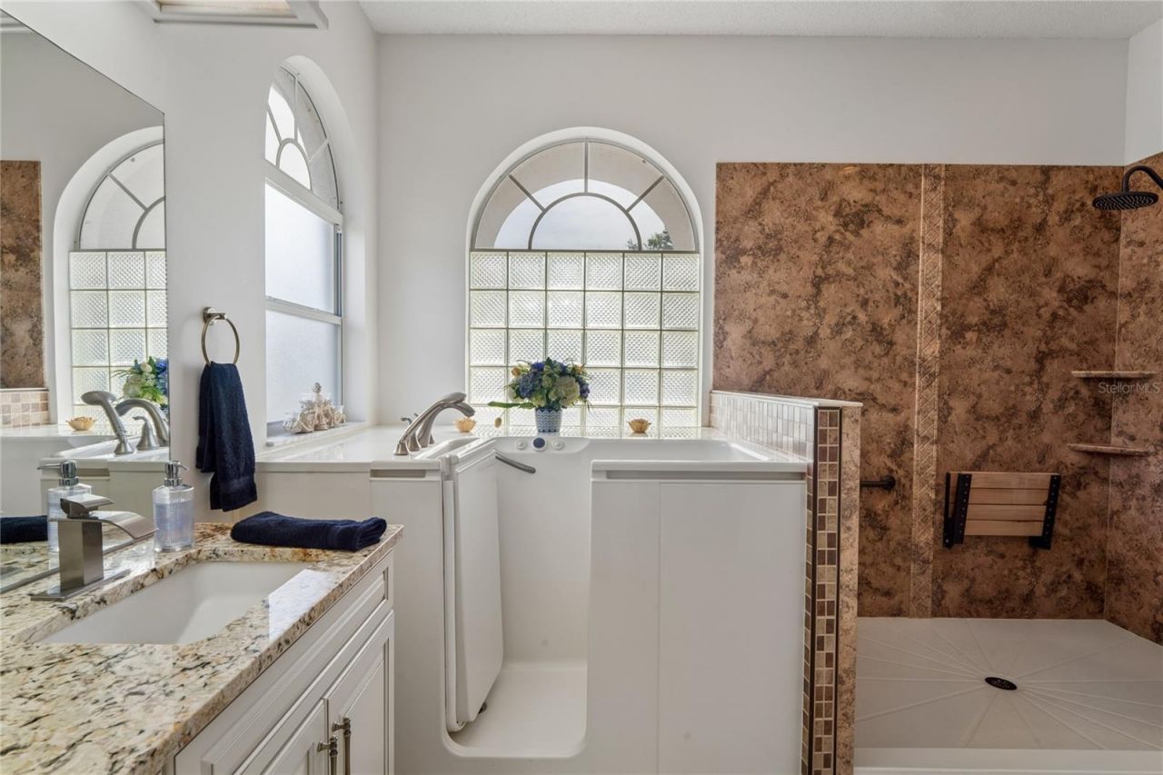 2047 Overbrook Lane , Spring Hill, FL 34606 Photo